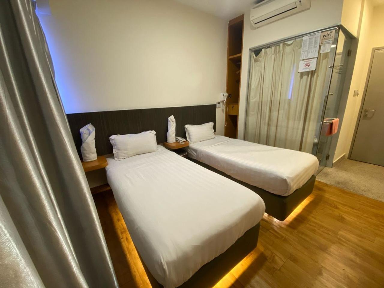 Hotel Vevo Puchong Malaysia Exteriör bild