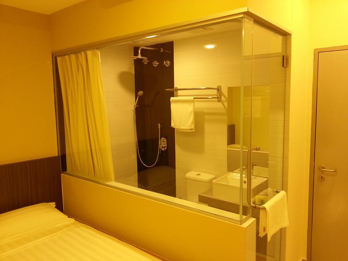 Hotel Vevo Puchong Malaysia Exteriör bild